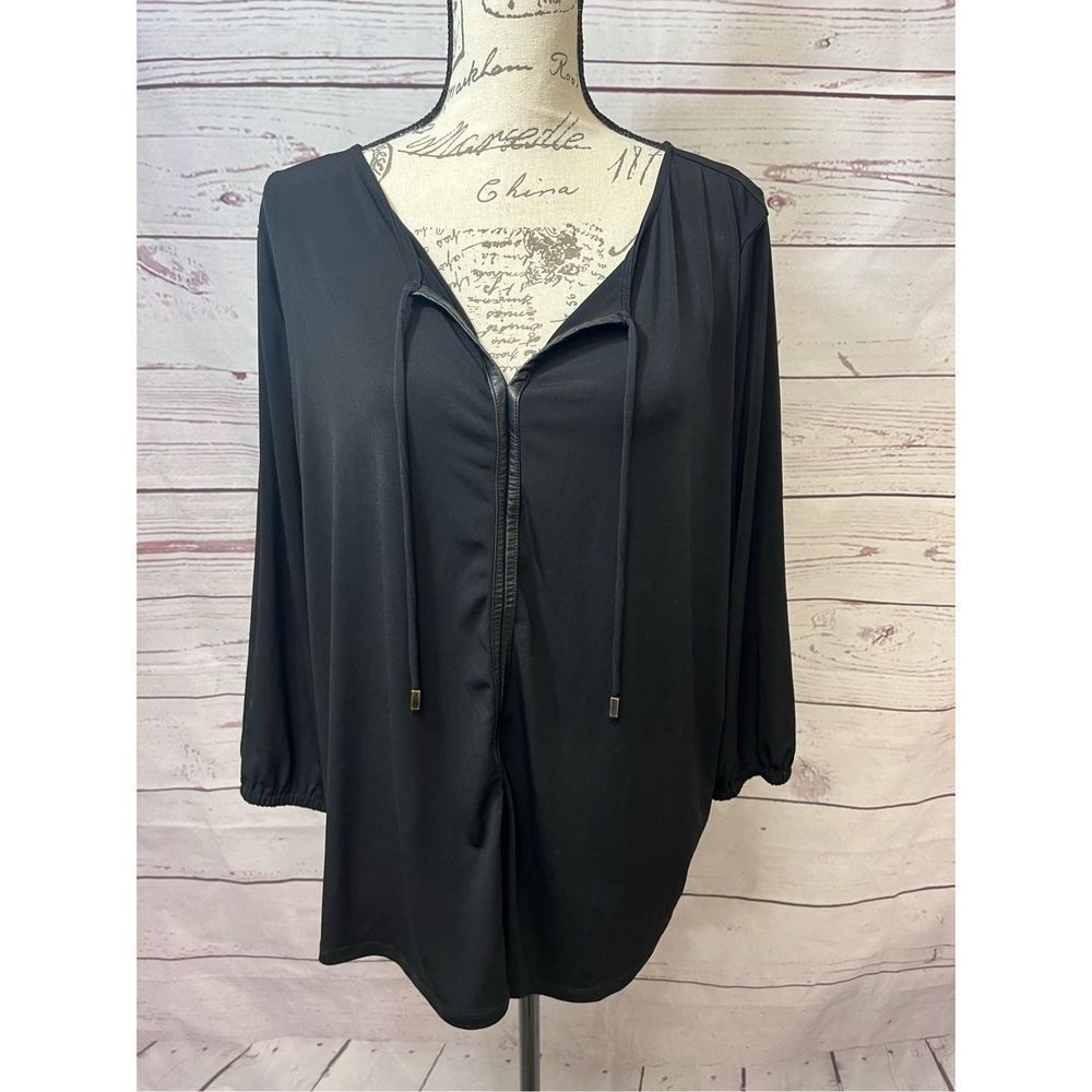 1557-Liz Claiborne 2x black pullover blouse